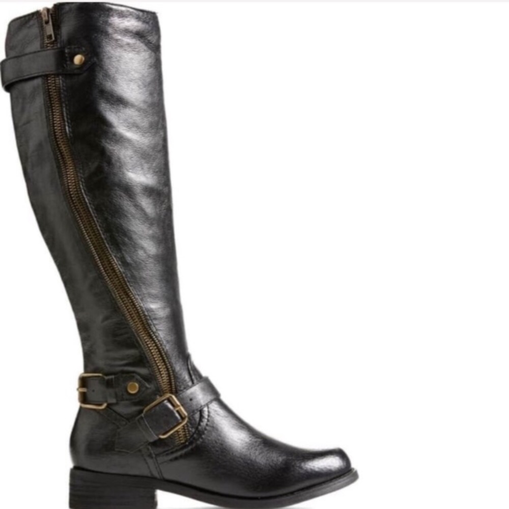 Steve Madden Black Leather boots NWOT